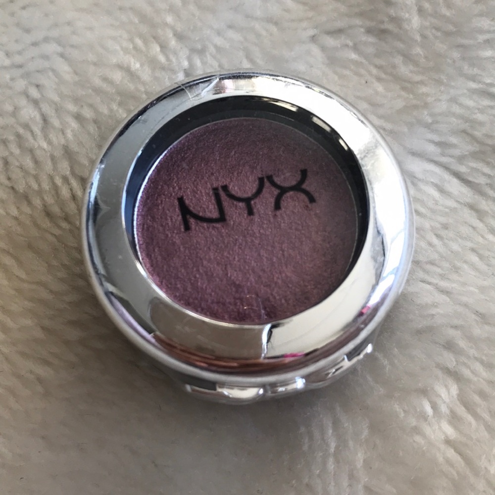 Eyeshadow - Picture 4 of 8